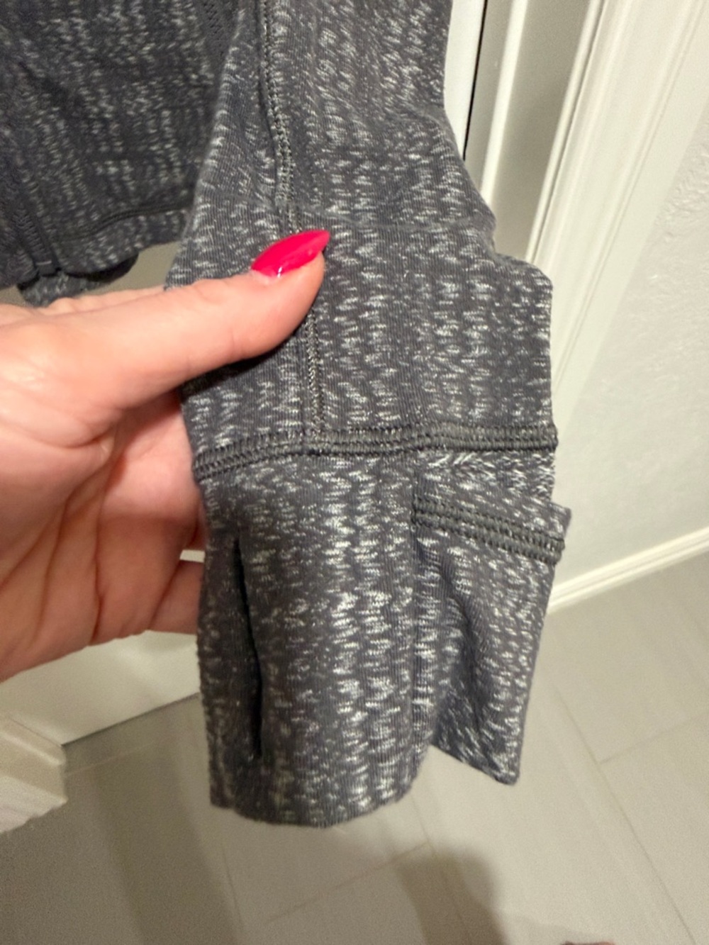 lululemon jacket - Picture 3 of 7